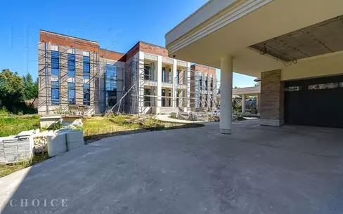 2-этажный коттедж 900 м² без отделки