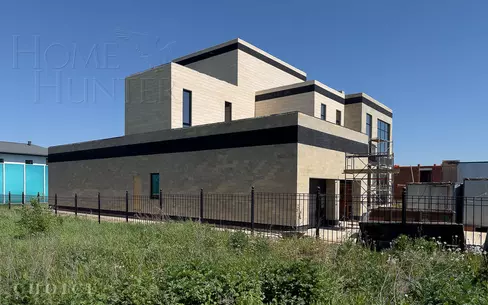 2-этажный коттедж 830 м² без отделки