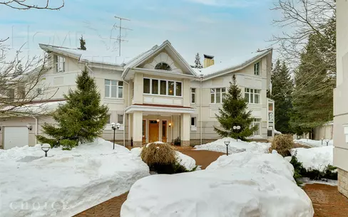 2-этажный коттедж 1 460 м² с отделкой