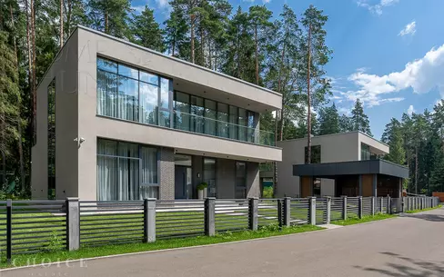 2-этажный коттедж 380 м² с отделкой