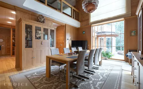 2-этажный коттедж 1 300 м² с отделкой