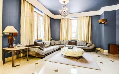 3-этажный коттедж 750 м² с отделкой