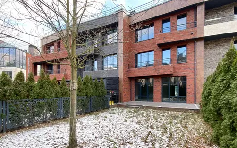 3-этажный таунхаус 320 м² без отделки