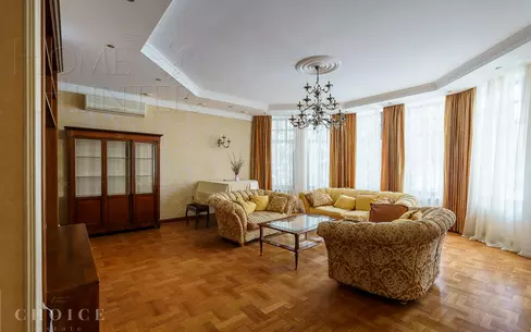 2-этажный коттедж 608 м² с отделкой