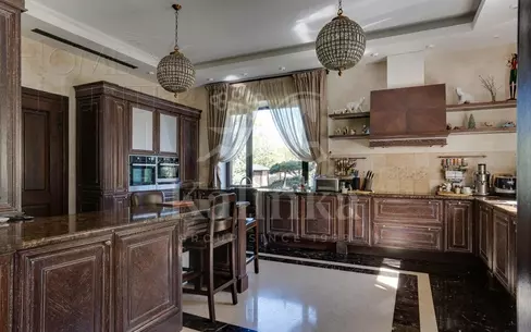 2-этажный коттедж 1 800 м² с отделкой