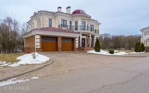 2-этажный коттедж 855 м² без отделки