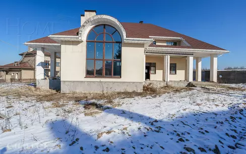 2-этажный коттедж 550 м² без отделки