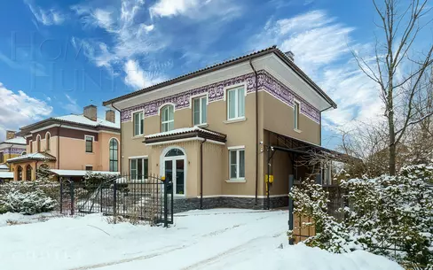 2-этажный коттедж 275 м² с отделкой