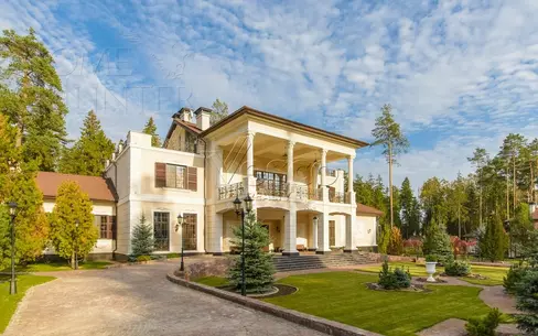 3-этажный коттедж 2 000 м² с отделкой