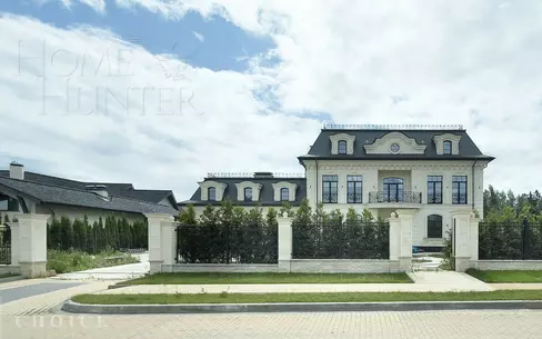 2-этажный коттедж 1 950 м² с отделкой