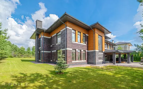 2-этажный коттедж 710 м² без отделки