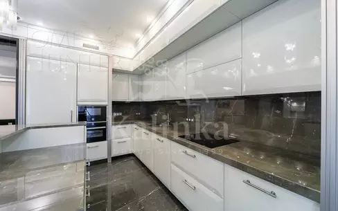 4-КОМН. КВАРТИРА С ОТДЕЛКОЙ 230 М² НА 6 ЭТАЖЕ