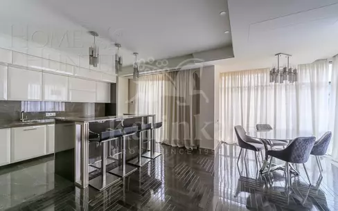 4-комн. кв., 230 м², 6/8 этаж