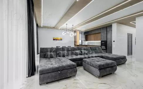 2-этажный коттедж 250 м² с отделкой