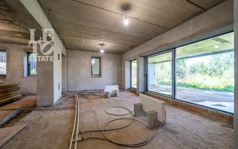 3-этажный коттедж 770 м² без отделки