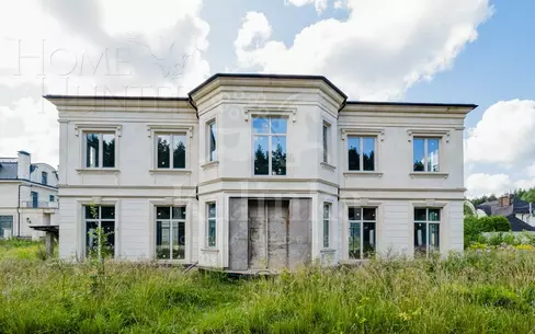 2-этажный коттедж 650 м² без отделки
