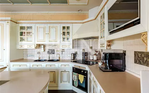 6-КОМН. КВАРТИРА С ОТДЕЛКОЙ 252.3 М² НА 8 ЭТАЖЕ