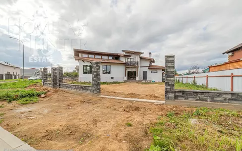 2-этажный коттедж 328.4 м² с отделкой