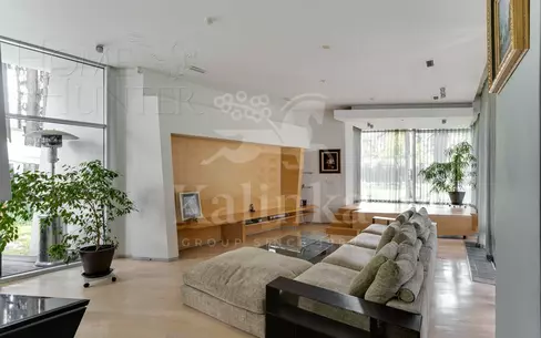 2-этажный коттедж 682 м² с отделкой