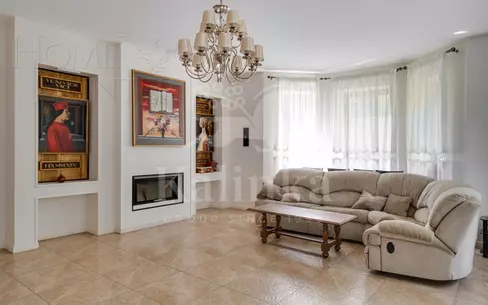 3-этажный коттедж 550 м² с отделкой