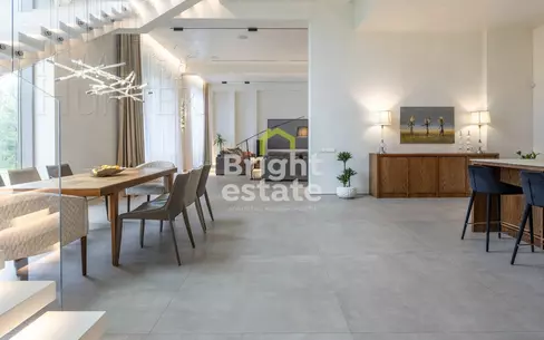 2-этажный коттедж 583.7 м² с отделкой