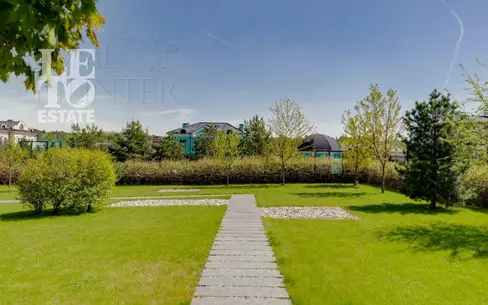 3-этажный коттедж 985 м² с отделкой