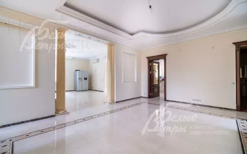 2-этажный коттедж 700 м² с отделкой