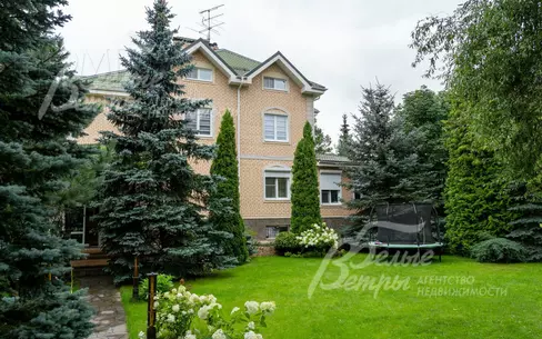 2-этажный коттедж 700 м² с отделкой