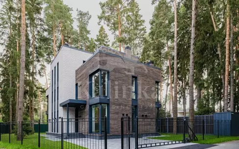 3-этажный коттедж 438 м² с отделкой