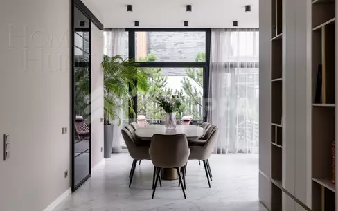 3-этажный коттедж 290 м² без отделки