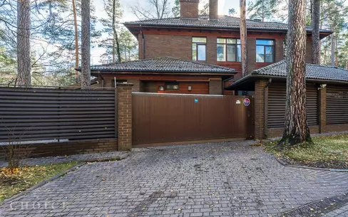 2-этажный коттедж 300 м² с отделкой