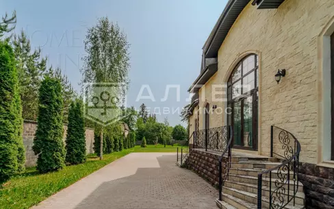 2-этажный коттедж 1 200 м² с отделкой
