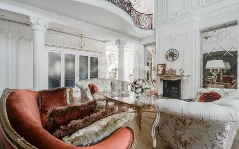 2-этажный коттедж 1 800 м² с отделкой