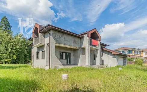 2-этажный коттедж 590 м² без отделки