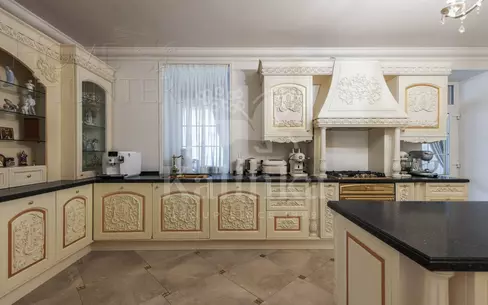 2-этажный коттедж 692 м² с отделкой