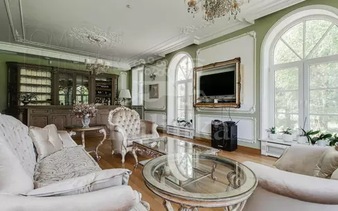 2-этажный коттедж 1 800 м² с отделкой