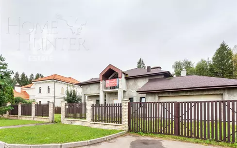 2-этажный коттедж 590 м² без отделки