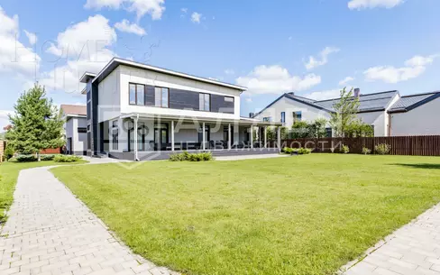 2-этажный коттедж 500 м² с отделкой
