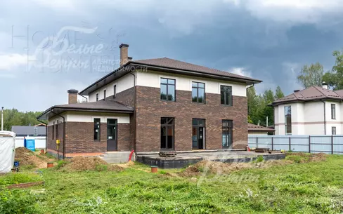 2-этажный коттедж 427.9 м² без отделки
