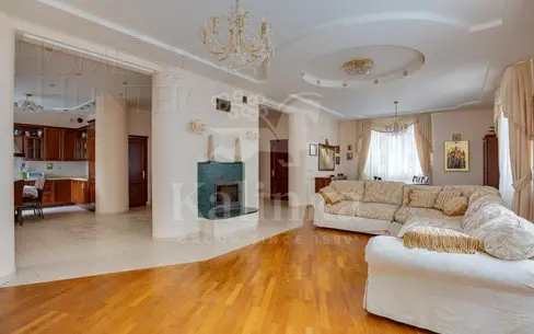 3-этажный коттедж 500 м² с отделкой