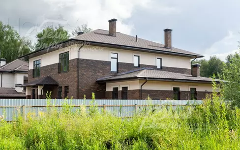 2-этажный коттедж 427.9 м² без отделки