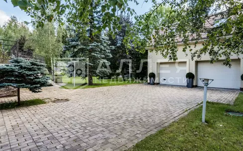 2-этажный коттедж 540 м² с отделкой