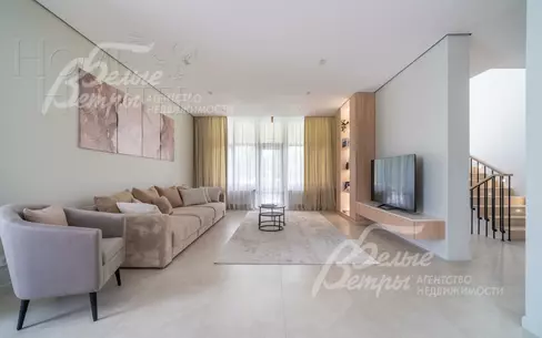 2-этажный таунхаус 435 м² с отделкой