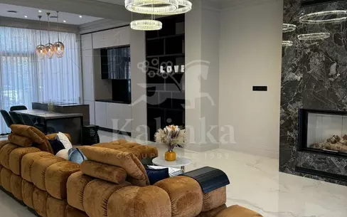 3-этажный таунхаус 240 м² с отделкой