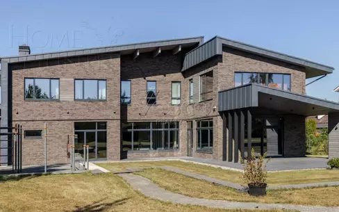 2-этажный коттедж 647 м² с отделкой