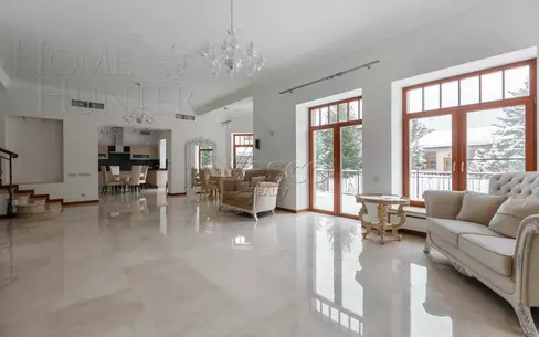 2-этажный коттедж 1 378 м² с отделкой
