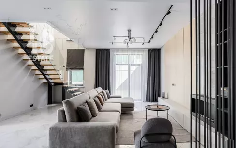 2-этажный коттедж 260 м² с отделкой