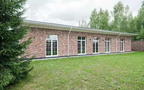 1-этажный коттедж 286 м² с отделкой