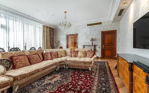 2-комн. кв., 125.4 м², 8/8 этаж