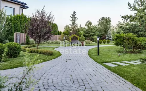 2-этажный коттедж 500 м² с отделкой